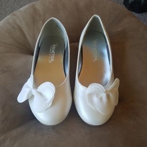 Girls White Dress Shoes